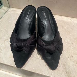 Antonio Melani black heels size 8
